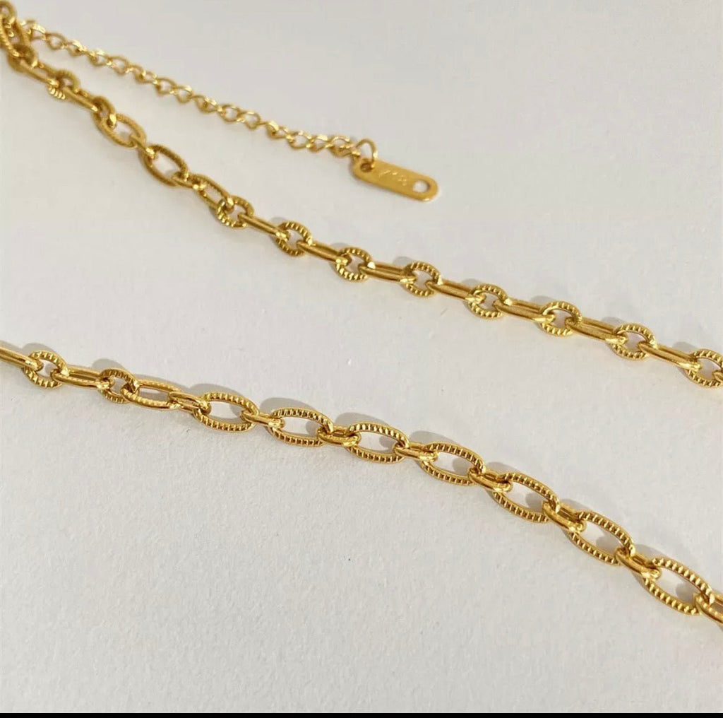 18K Gold - Plated Pendant Necklace With Pearl Shell - Crowned Energy CO.