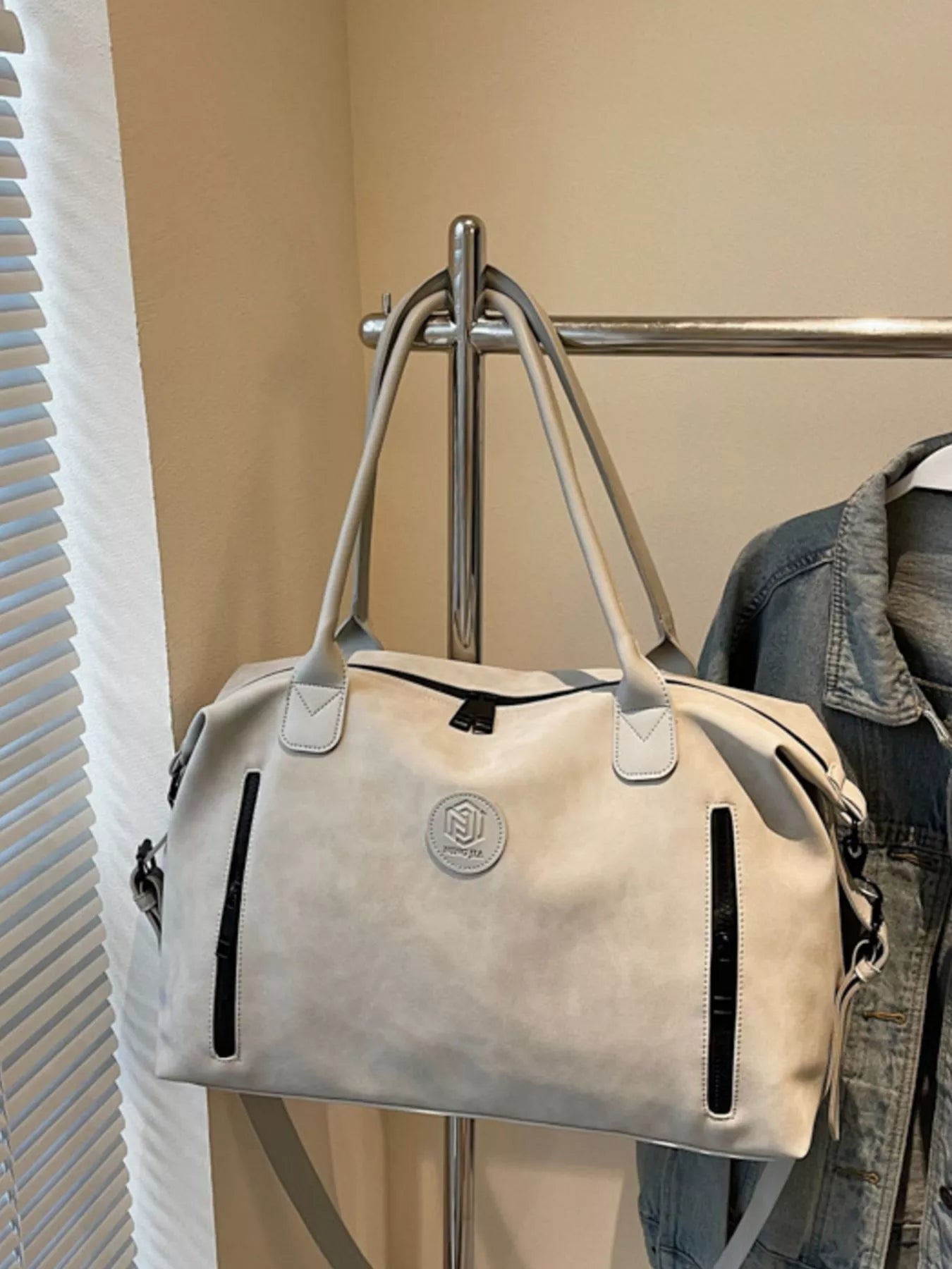 Adjustable Shoulder Strap Travel Duffel Bag - Crowned Energy CO.