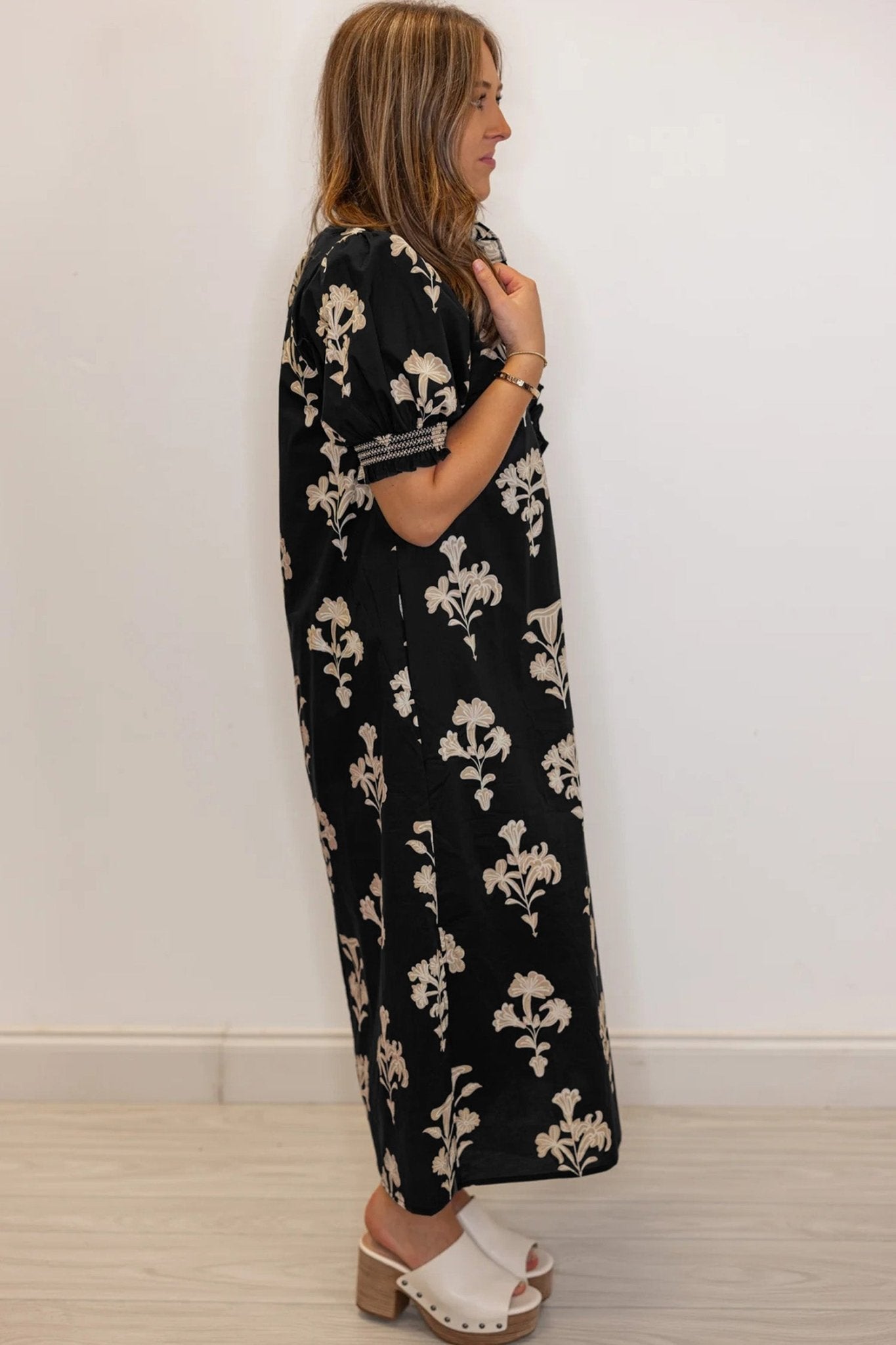 Black Floral Print Frilled Collar Short Puff Sleeve Plus Size Maxi Dress - Crowned Energy CO.