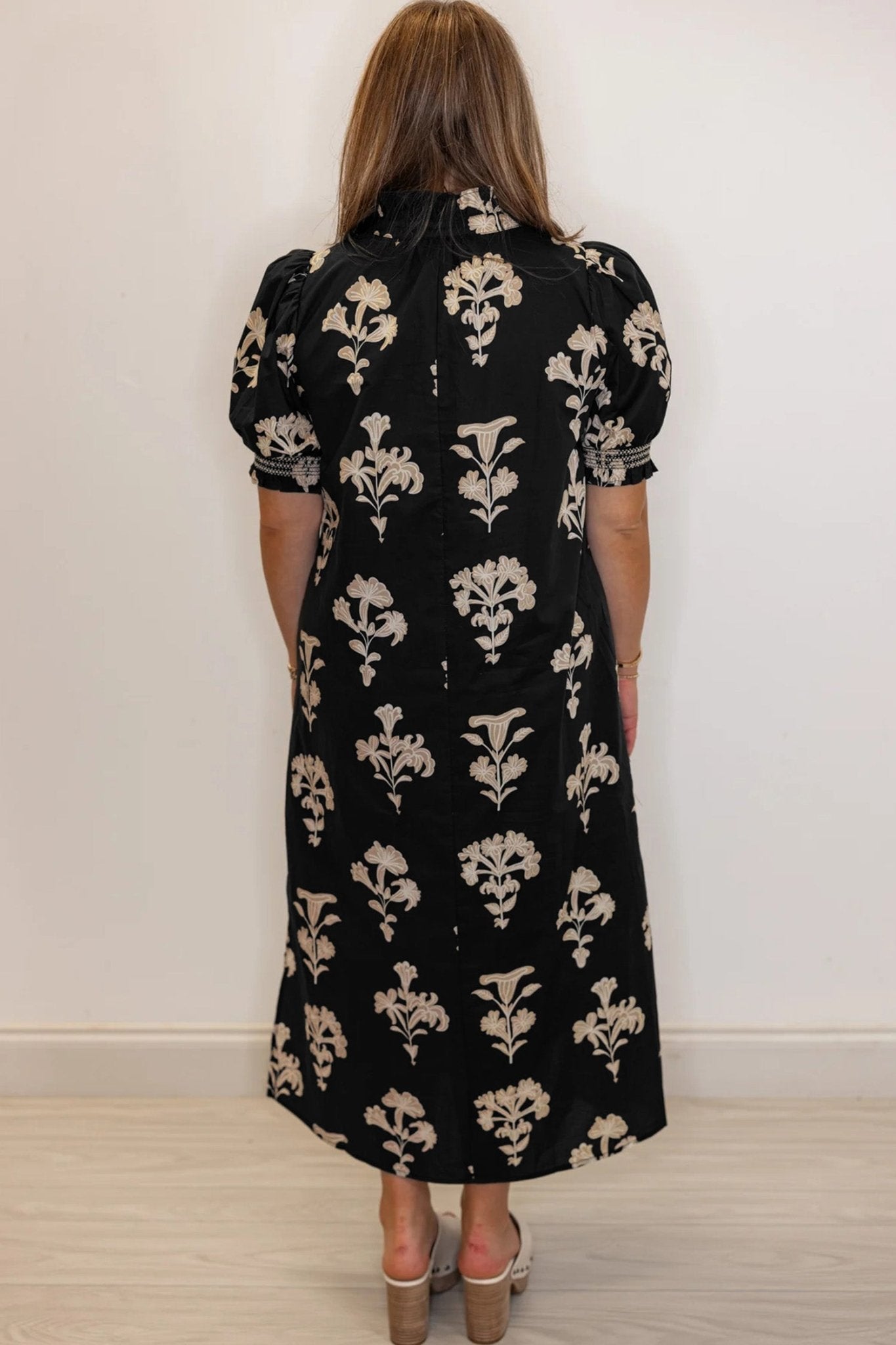 Black Floral Print Frilled Collar Short Puff Sleeve Plus Size Maxi Dress - Crowned Energy CO.
