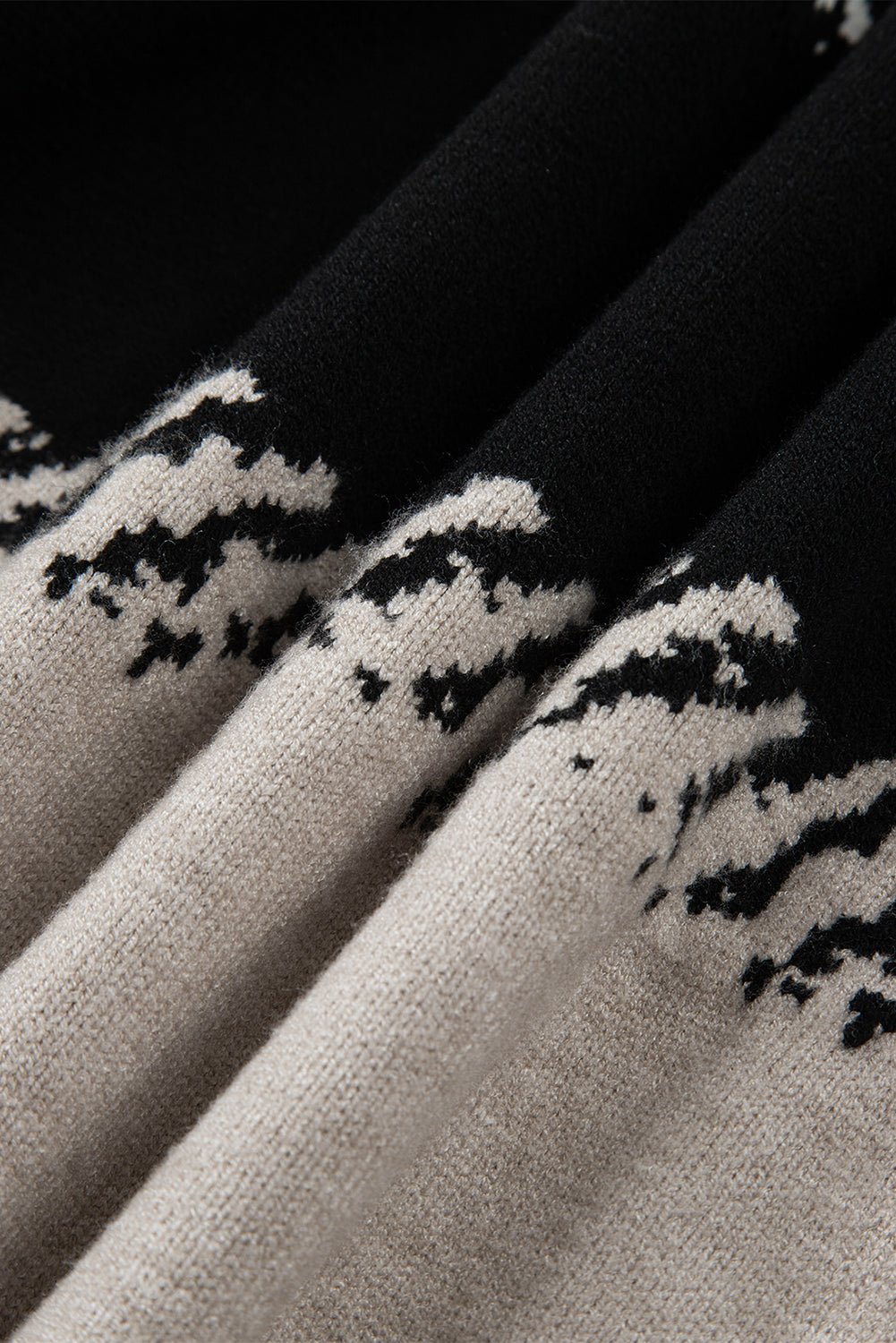 Crowned Energy CO. Black / S / 52%Viscose+26%Polyester+22%Polyamide Dear-Lover Dropshipping Sweaters & Cardigans/Sweaters Black Stylish Color Block Pattern Drop Shoulder Sweater