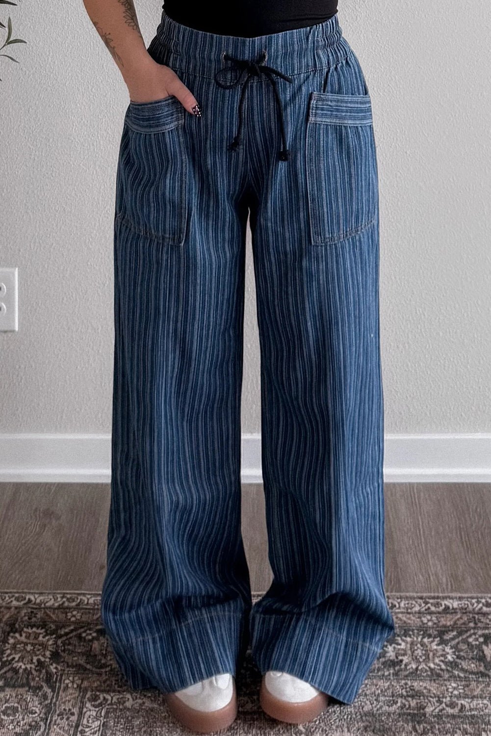 Blue Stripe Contrasted Drawstring Pocketed Loose Jeans - Crowned Energy CO.