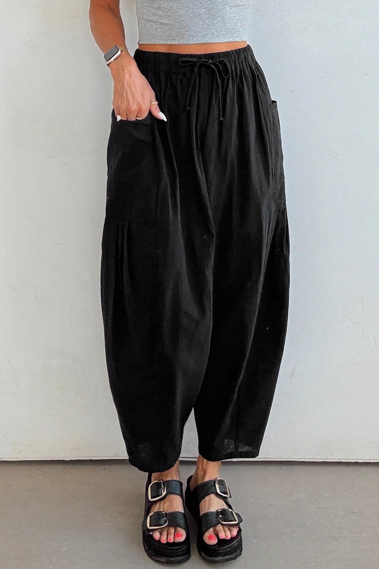 Black Drawstring Elastic Waist Patch Pocket Barrel Leg Casual Pants