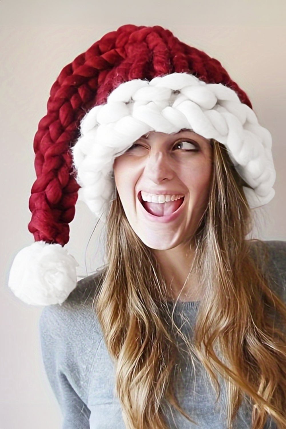 Dearlove Red Dahlia Color Block Pom Pom Decor Chunky Knitted Christmas Hat - Crowned Energy CO.