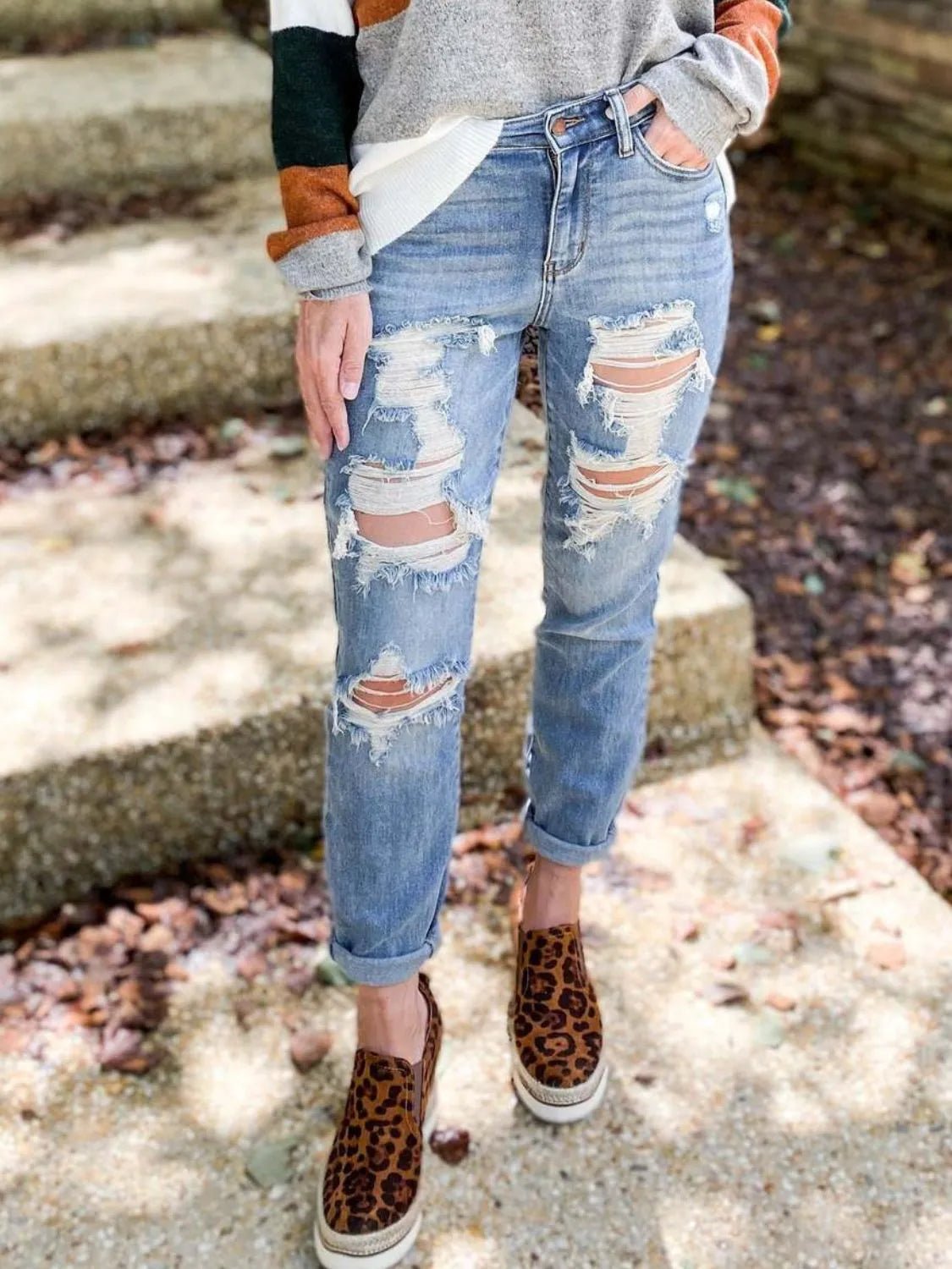 Crowned Energy CO. Light / S Trendsi Bottoms/Jeans Distressed Skinny Jeans