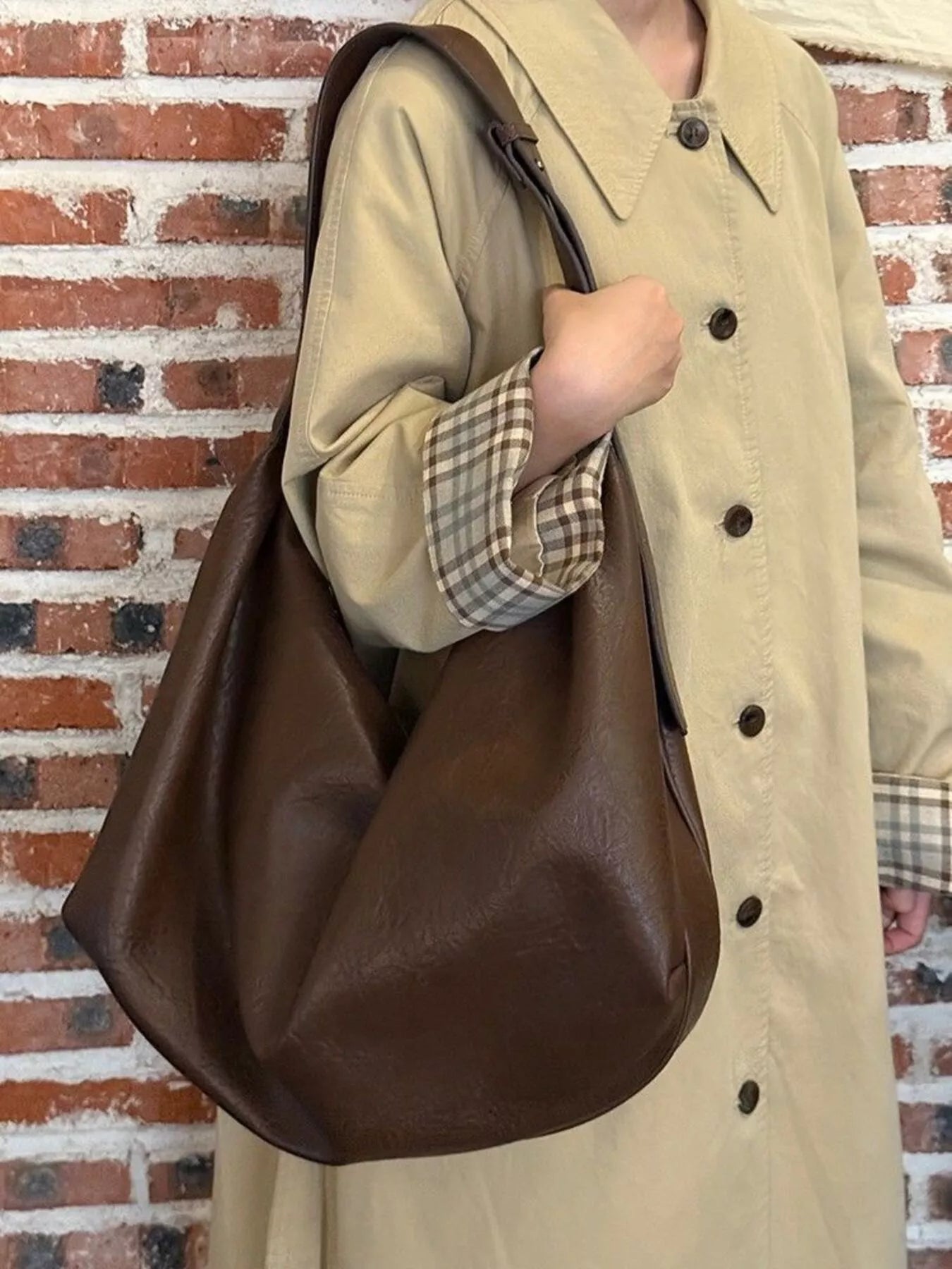 Large Capacity Faux Leather Tote Bag - Crowned Energy CO.