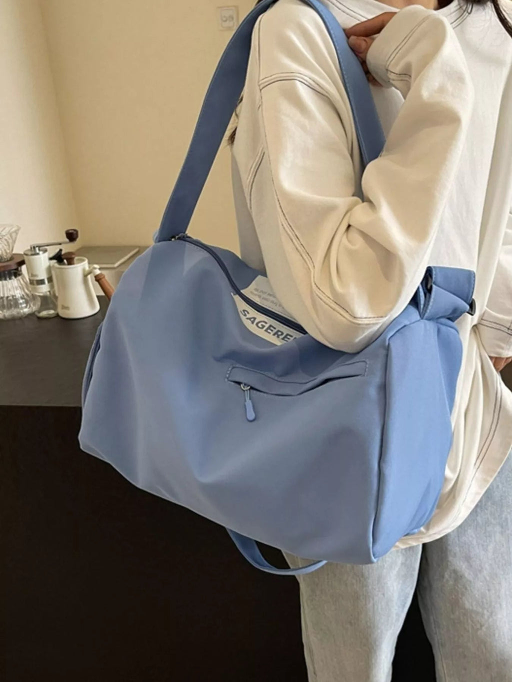 Lightweight Duffel Travel Bag with Adjustable Strap - Crowned Energy CO.