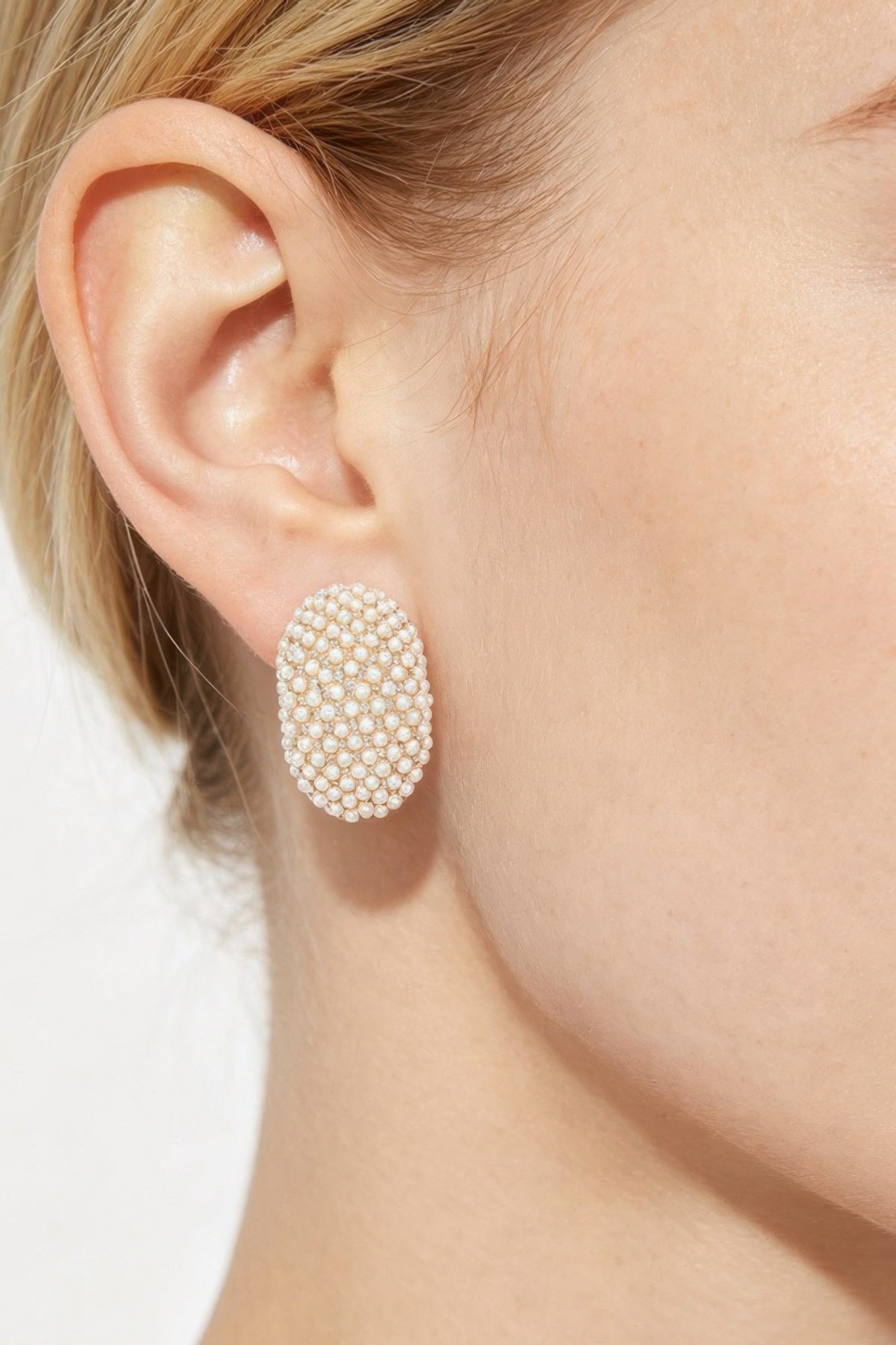 Oval Pearl Rhinestone Stud Earrings - Crowned Energy CO.