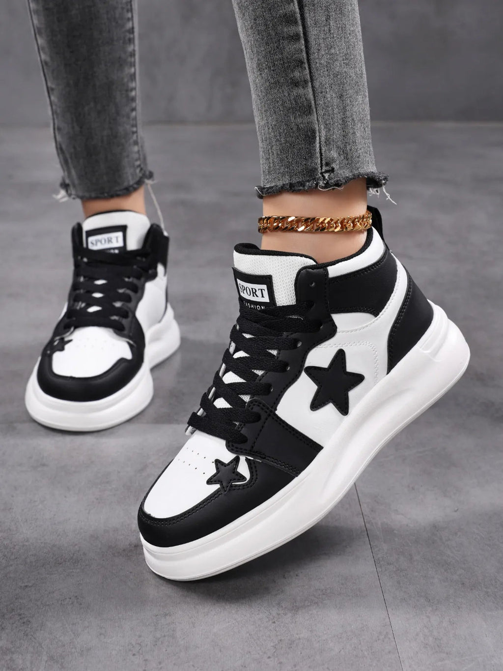 Crowned Energy CO. White / 36 Trendsi sneakers Star Pattern Lace Up Sneakers
