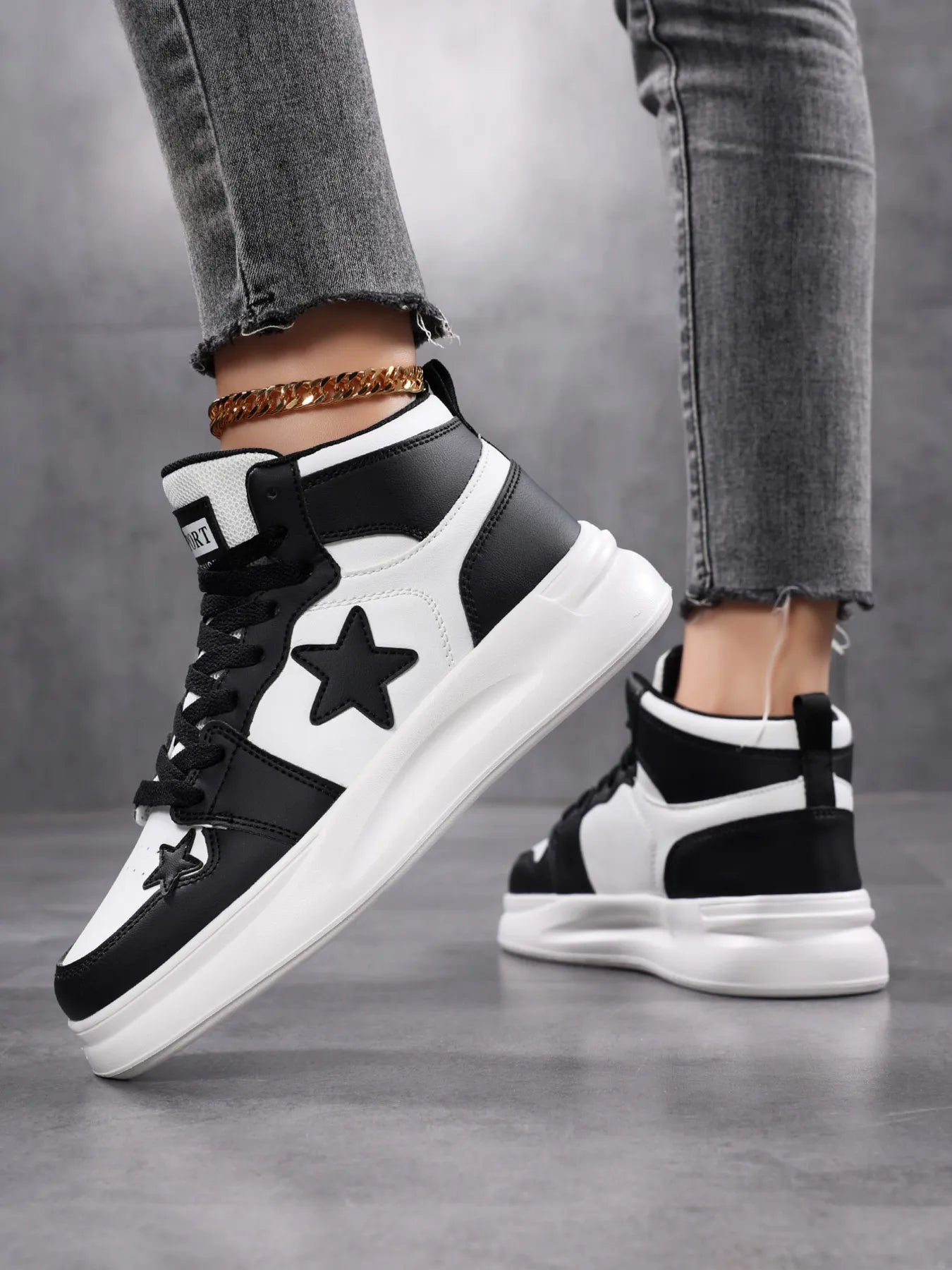 Crowned Energy CO. White / 36 Trendsi sneakers Star Pattern Lace Up Sneakers
