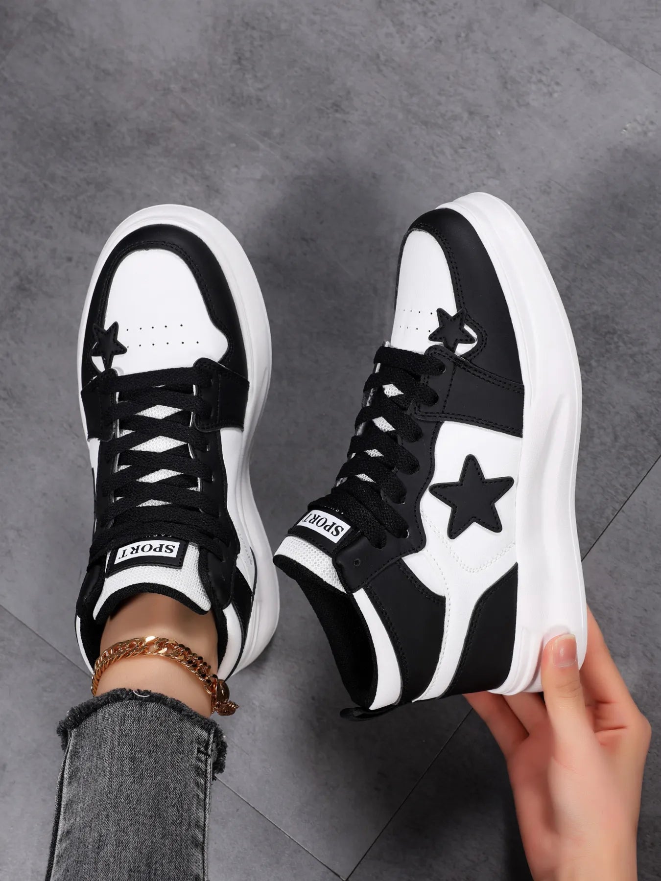 Crowned Energy CO. Black / 36 Trendsi sneakers Star Pattern Lace Up Sneakers