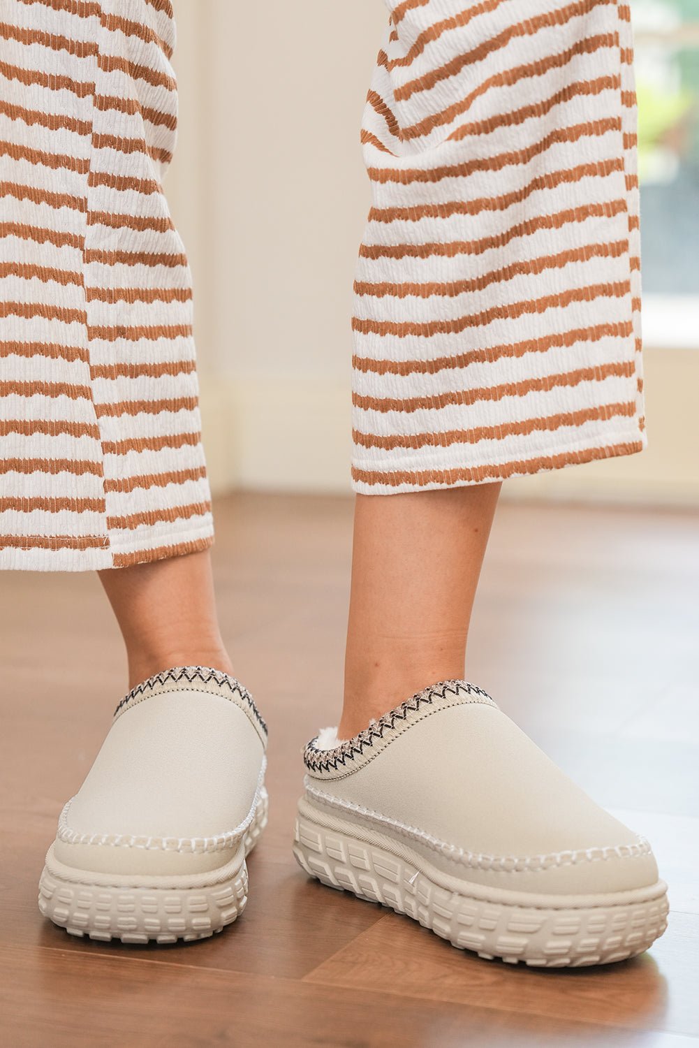 Crowned Energy CO. White / 37 / 100%PU Dear-Lover Dropshipping Shoes & Bags/Slippers White Contrast Stitch Detail Faux Suede PU Patchwork Plush Winter Clog Slippers