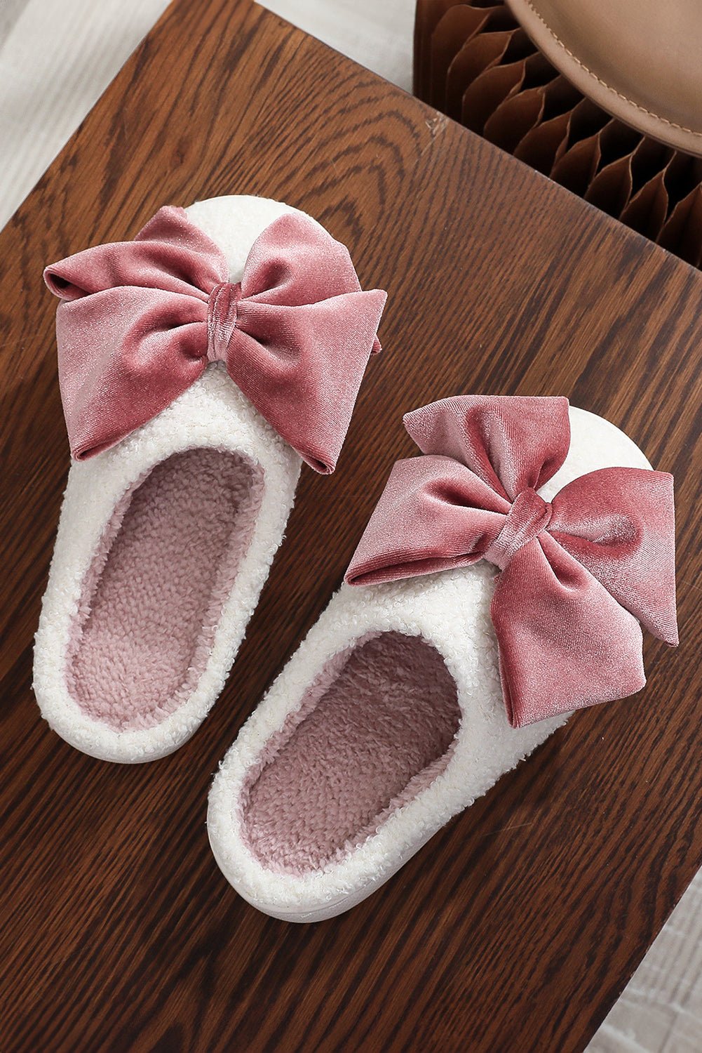 White Glister Ribbon Bow Decor Contrast Liner Plush Slippers - Crowned Energy CO.